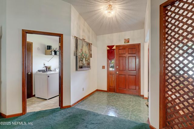 10086 HUNTINGTON FOREST Boulevard E, Jacksonville, FL 32257