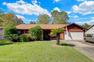 10086 HUNTINGTON FOREST Boulevard E, Jacksonville, FL 32257