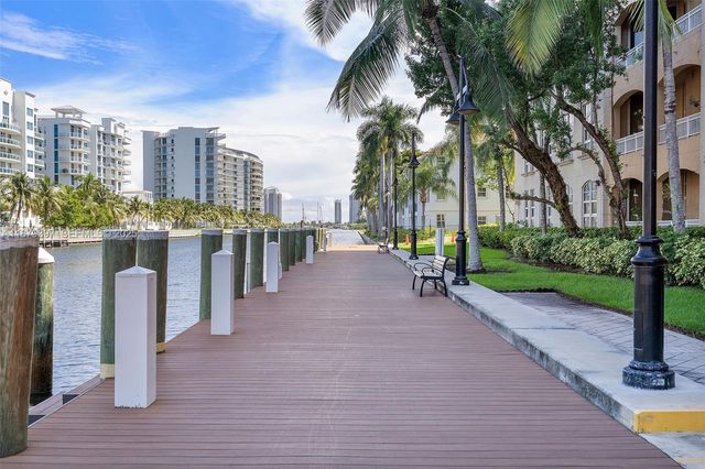 3001 NE 185th St 411, Aventura, FL 33180