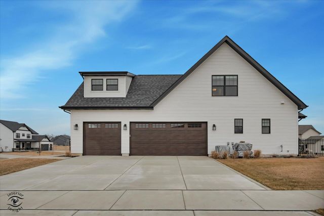 5883 W 134th Avenue, Cedar Lake, IN 46303