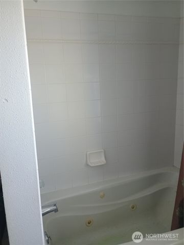 2908 N Lawrence Street, Tacoma, WA 98407