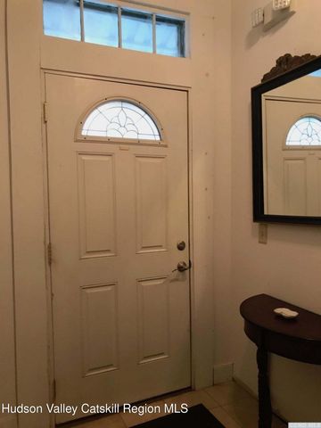 22 S 7th Street, Hudson, NY 12534