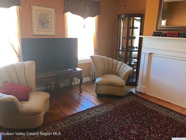 22 S 7th Street, Hudson, NY 12534