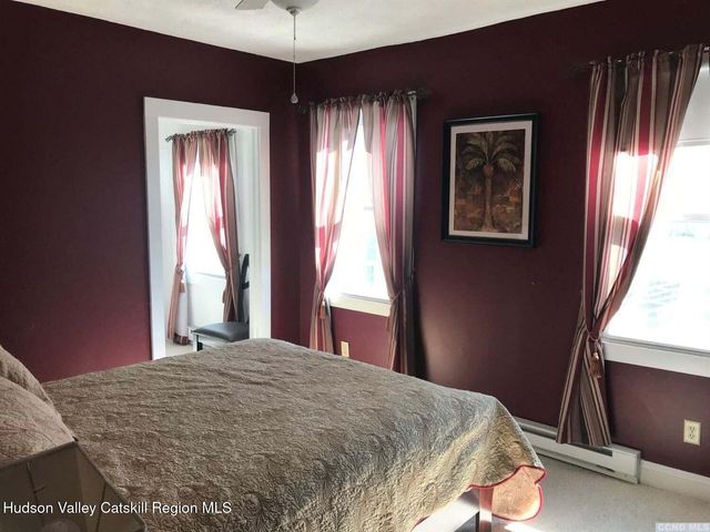 22 S 7th Street, Hudson, NY 12534