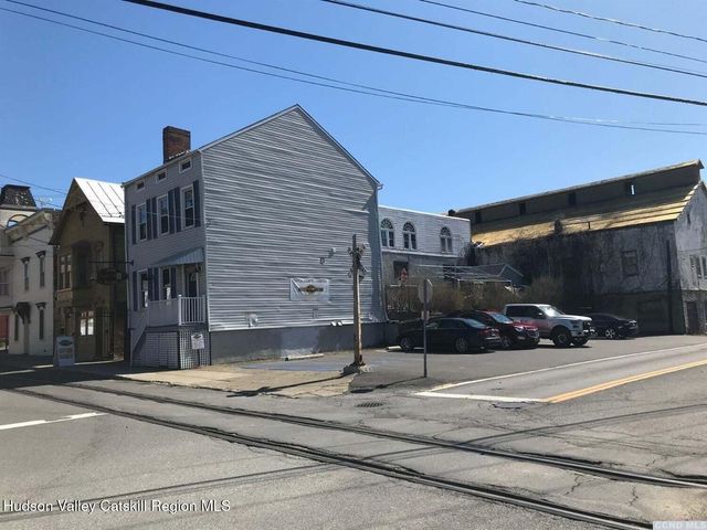 22 S 7th Street, Hudson, NY 12534