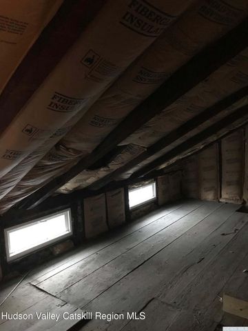 22 S 7th Street, Hudson, NY 12534