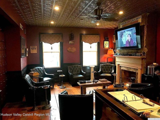 22 S 7th Street, Hudson, NY 12534