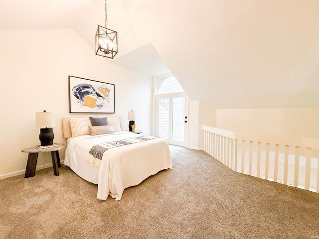 4 Boulder Court, Nappanee, IN 46550