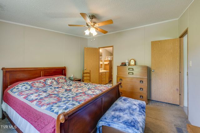 2588 Carters Valley Road, Surgoinsville, TN 37873