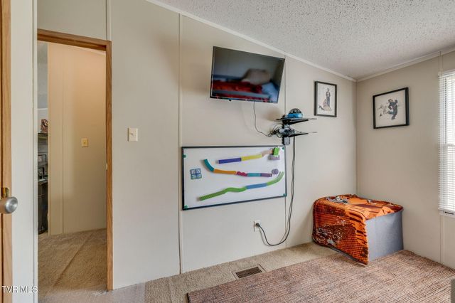 2588 Carters Valley Road, Surgoinsville, TN 37873