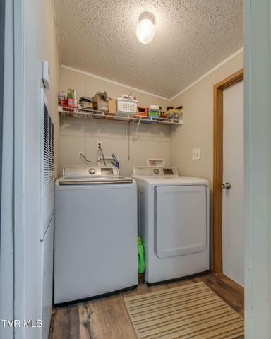 2588 Carters Valley Road, Surgoinsville, TN 37873