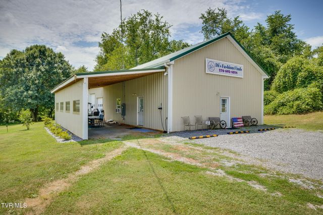 2588 Carters Valley Road, Surgoinsville, TN 37873