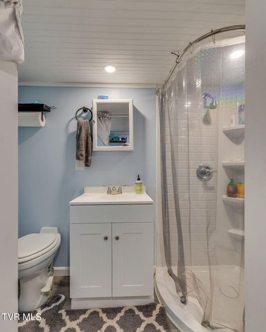 2588 Carters Valley Road, Surgoinsville, TN 37873