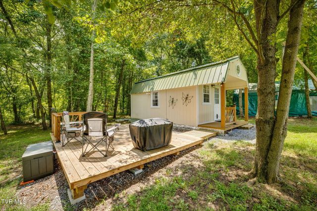 2588 Carters Valley Road, Surgoinsville, TN 37873