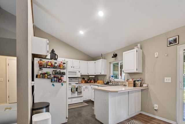 55762 Snow Goose Road, Bend, OR 97707