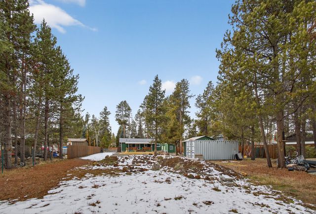 55762 Snow Goose Road, Bend, OR 97707