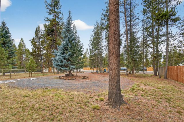 55762 Snow Goose Road, Bend, OR 97707