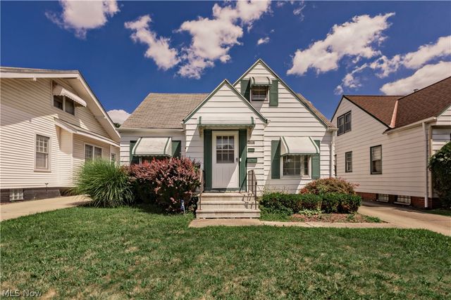 8207 Garfield Boulevard, Garfield Heights, OH 44125