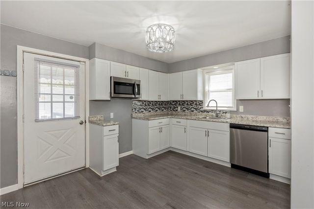 8207 Garfield Boulevard, Garfield Heights, OH 44125