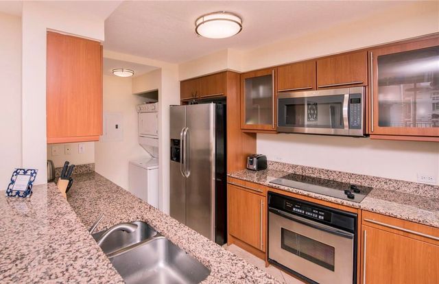 2080 S Ocean Drive Ph8, Hallandale Beach, FL 33009