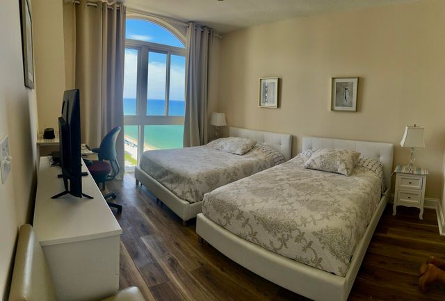 2080 S Ocean Drive Ph8, Hallandale Beach, FL 33009