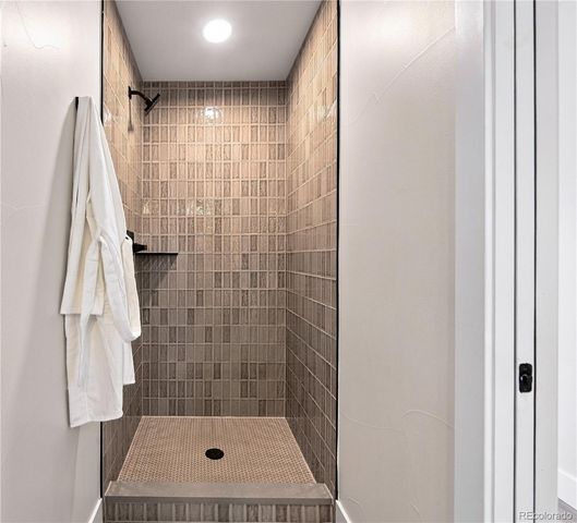 831 S Washington Street, Denver, CO 80209
