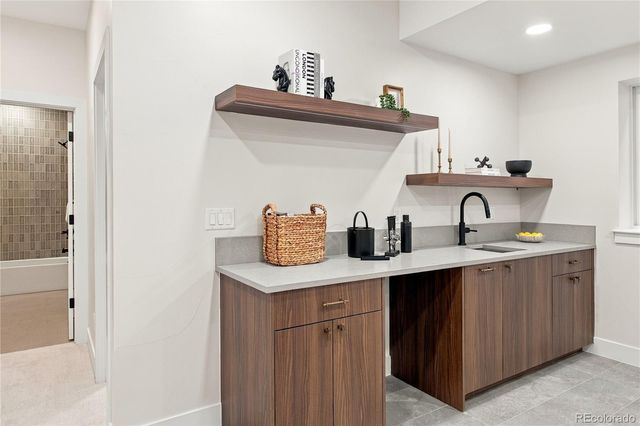 831 S Washington Street, Denver, CO 80209