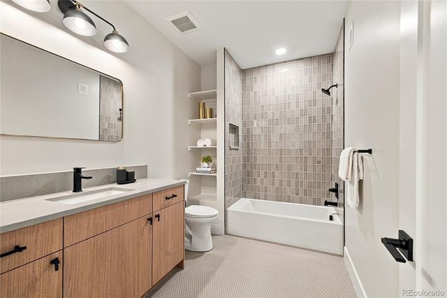 831 S Washington Street, Denver, CO 80209