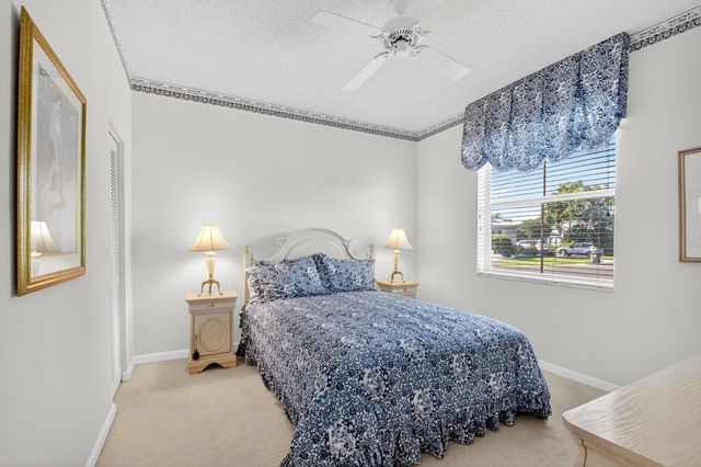 4477 Kensington Park Way, Lake Worth, FL 33449