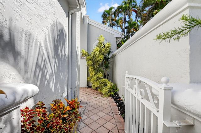 4477 Kensington Park Way, Lake Worth, FL 33449