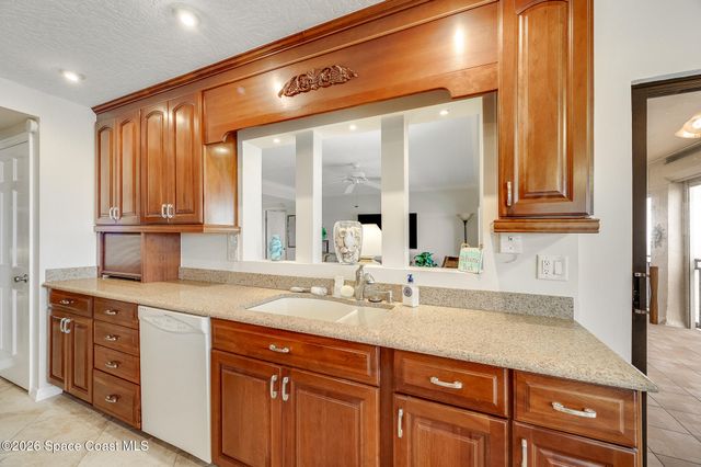 2999 Highway A1a 11n, Melbourne Beach, FL 32951