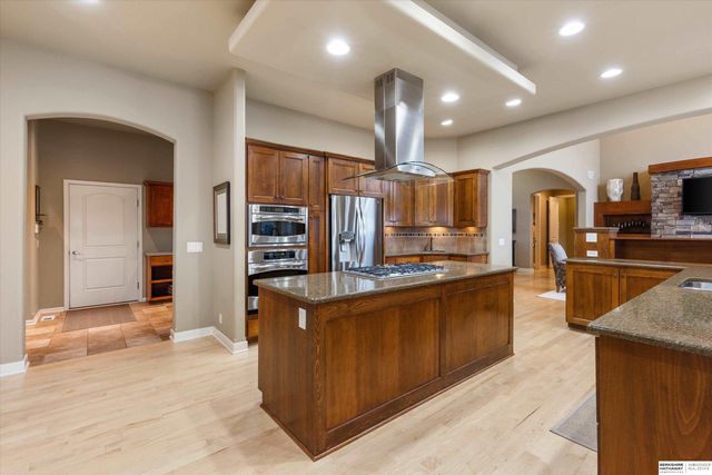 612 S 249th Circle, Waterloo, NE 68069