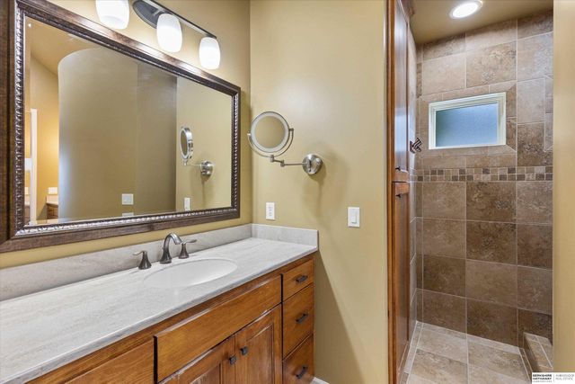 612 S 249th Circle, Waterloo, NE 68069