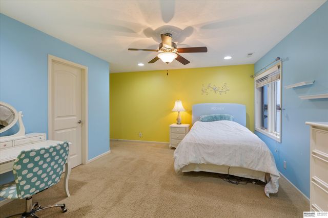 612 S 249th Circle, Waterloo, NE 68069