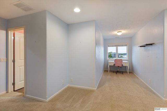 612 S 249th Circle, Waterloo, NE 68069