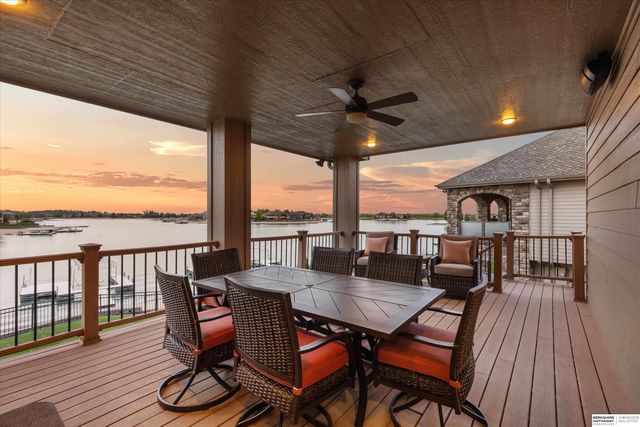 612 S 249th Circle, Waterloo, NE 68069