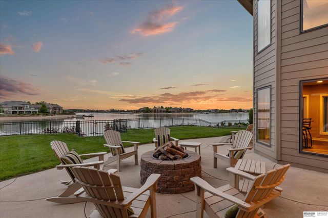 612 S 249th Circle, Waterloo, NE 68069