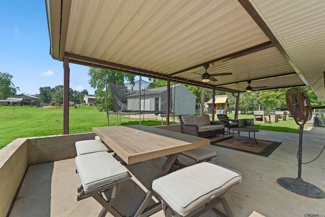 45489 Stringer Bridge Rd, St Amant, LA 70774