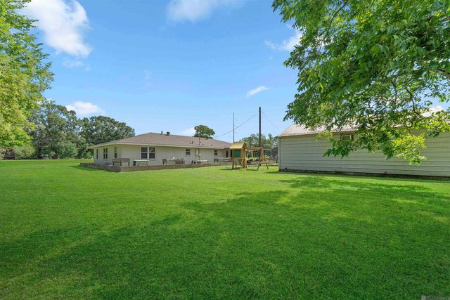 45489 Stringer Bridge Rd, St Amant, LA 70774