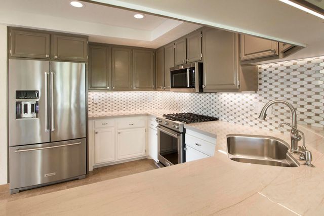 73318 Shadow Mountain Drive B, Palm Desert, CA 92260