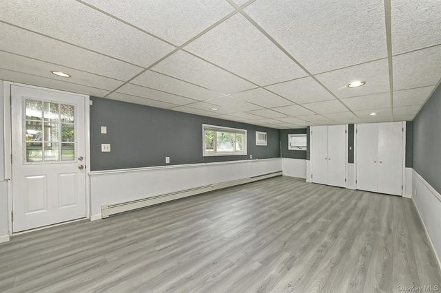 4 Ida Lane, North Babylon, NY 11703