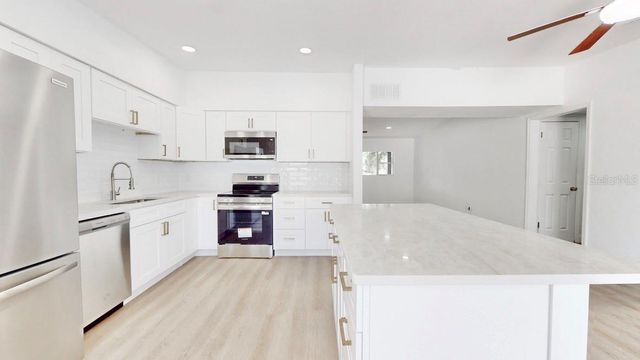 2305 NEW JERSEY ROAD, Lakeland, FL 33803