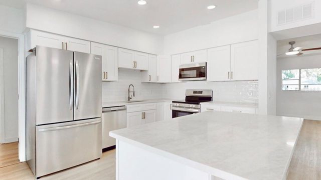 2305 NEW JERSEY ROAD, Lakeland, FL 33803