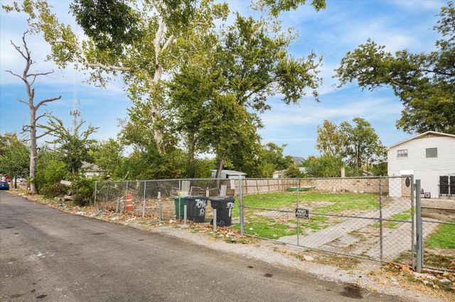 7014 & 7018 Finn Street, Houston, TX 77022