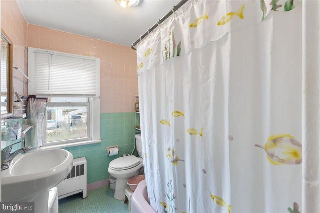 2240 40TH ST, Pennsauken, NJ 08110