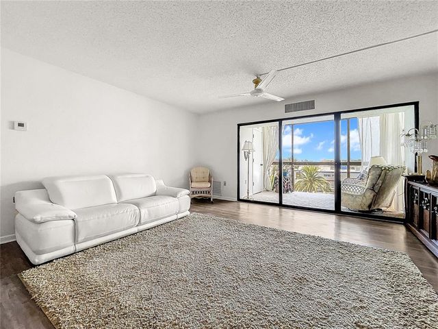 830 S GULFVIEW BOULEVARD 305, Clearwater Beach, FL 33767