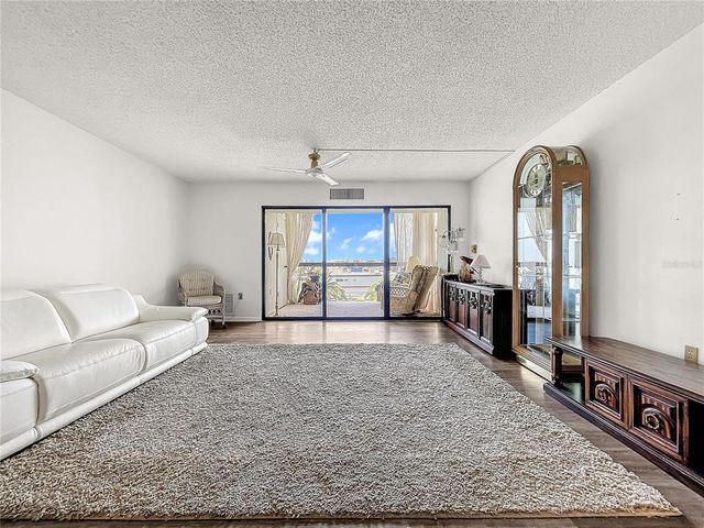 830 S GULFVIEW BOULEVARD 305, Clearwater Beach, FL 33767