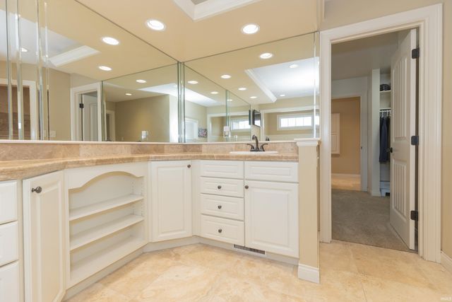 2848 Thornhill Drive, Evansville, IN 47725