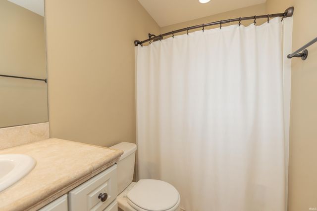 2848 Thornhill Drive, Evansville, IN 47725