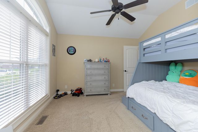 2848 Thornhill Drive, Evansville, IN 47725